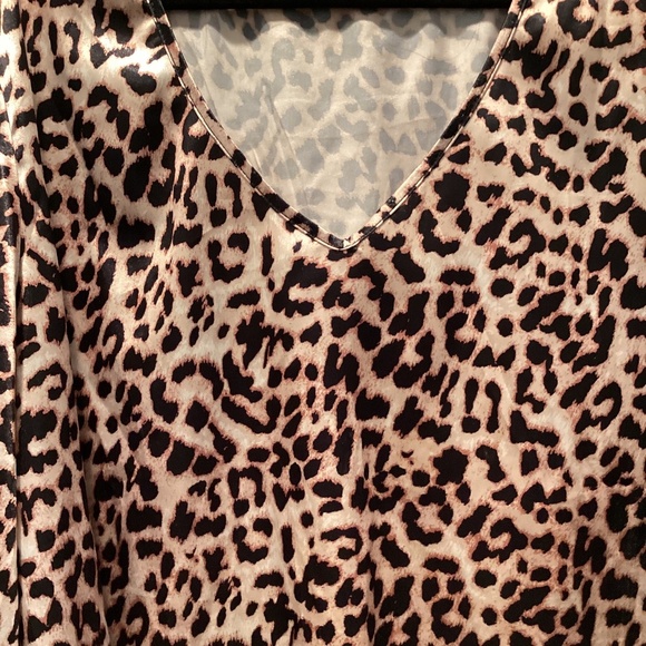 Lounge & Sleep Dress ( Size: X- Large)  (/Color: Leopard ) PREOWNED - Picture 4 of 5
